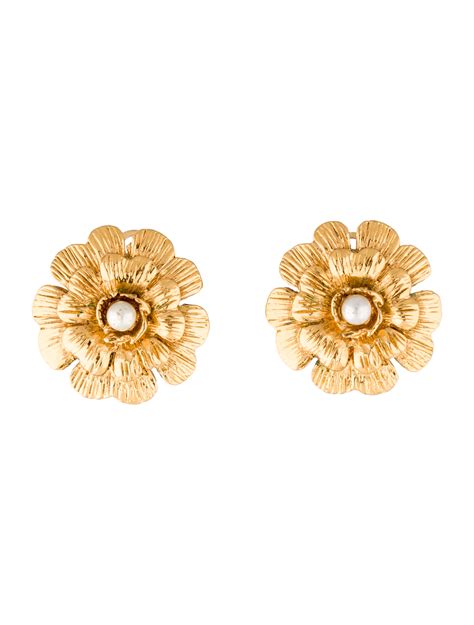 chanel flower earring diamobnds|coco Chanel camellia flower.